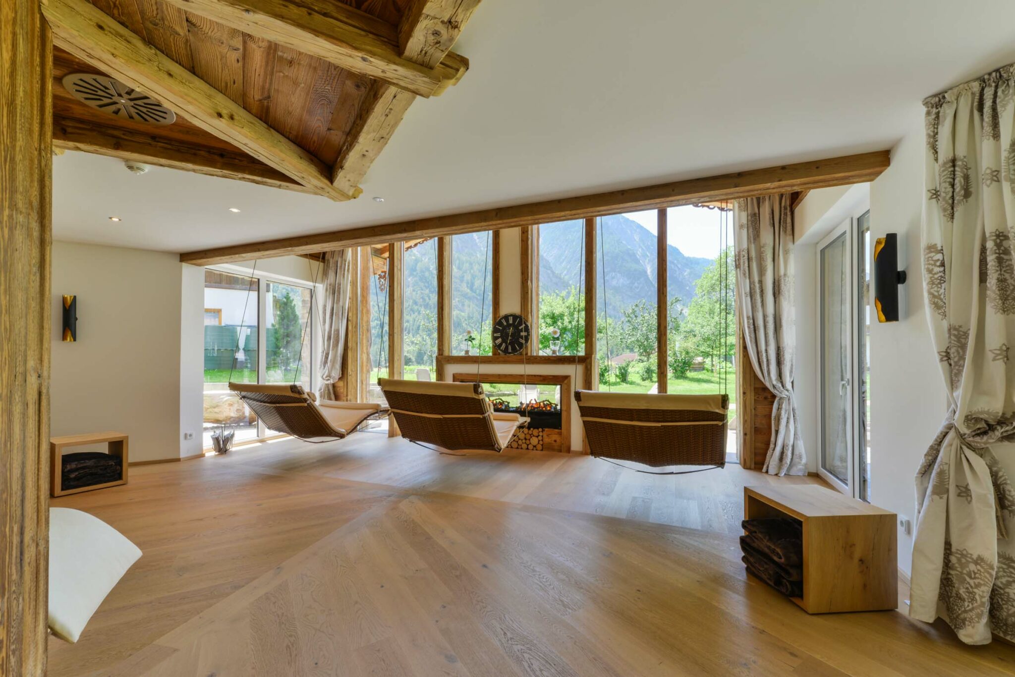 Hotel Chaletresort Oberlechtalerhof Holzgau Tirol Wellness Sauna Ruheraum 8